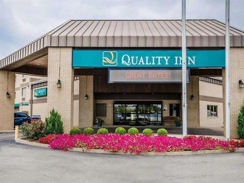 Clarion Pointe Louisville East США