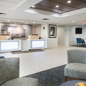 Express Northeast By Ihg ** Louisville