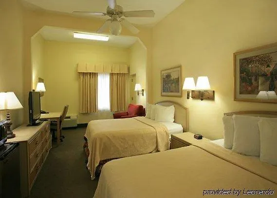 Clarion Pointe Louisville East